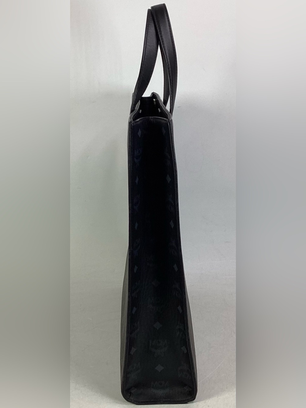 MCM Black Visetos Coated Canvas Tote Bag with Shoulder Strap Authenticated - Picture 6 of 11